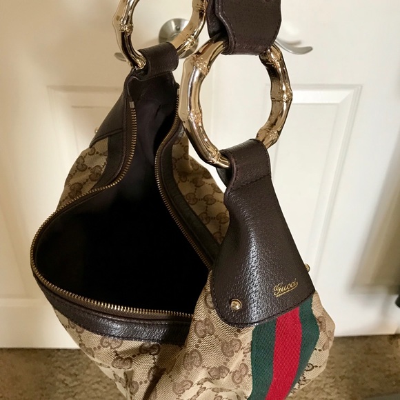 ‼️ GUCCI CRESCENT BAG ‼️ HARD TO FIND - Picture 2 of 8